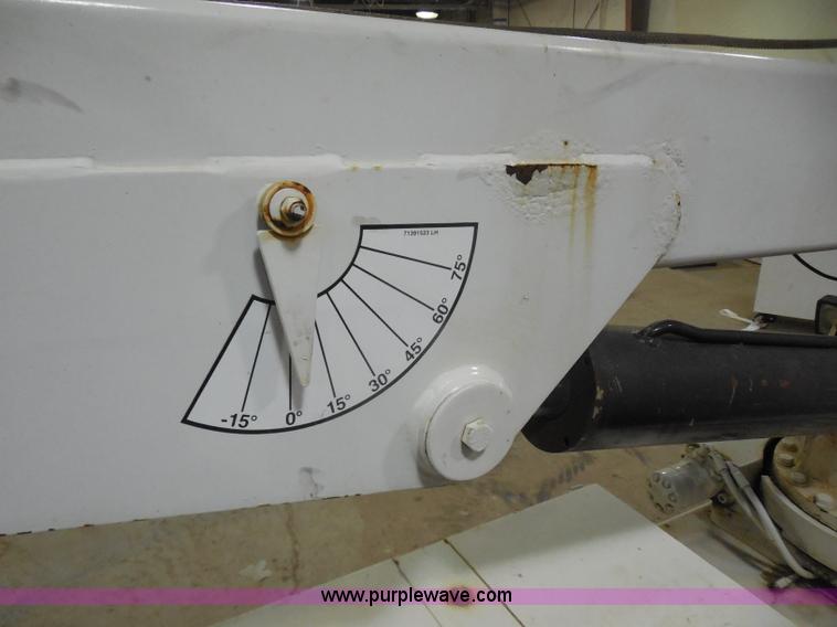 image for item I1490 1999 GMC C7500 service truck