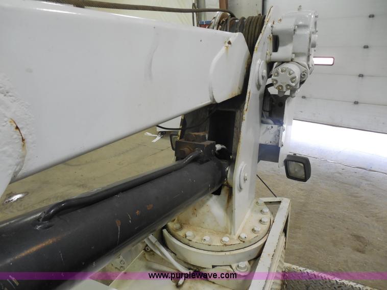 image for item I1490 1999 GMC C7500 service truck