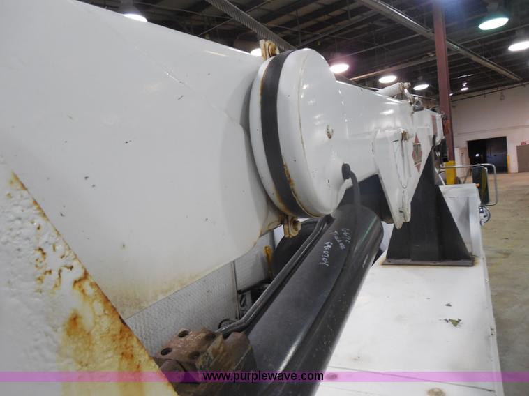 image for item I1490 1999 GMC C7500 service truck