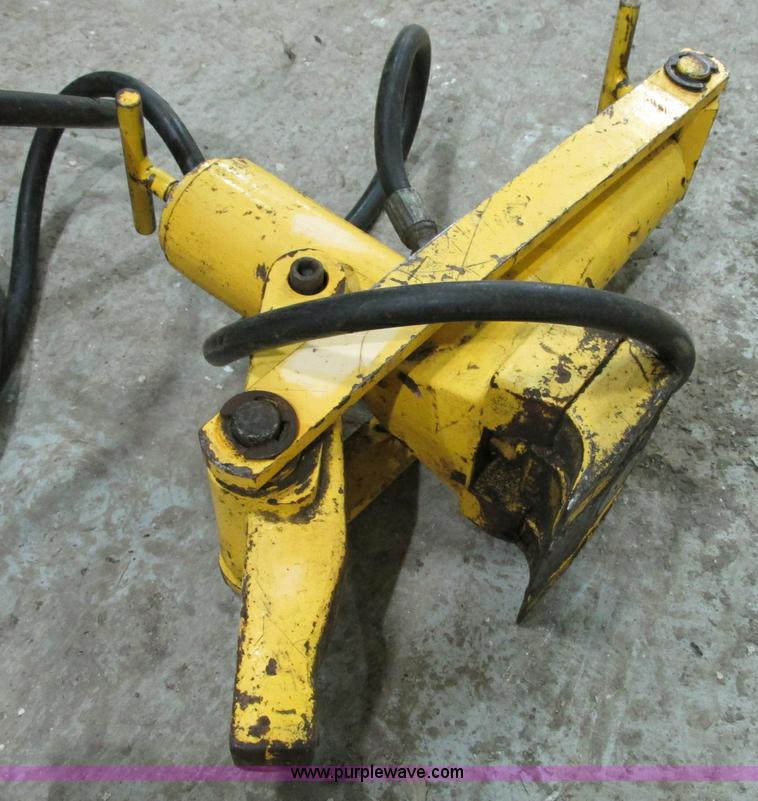 image for item I1490 1999 GMC C7500 service truck