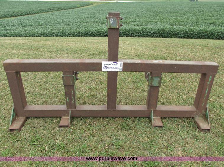 image for item I4245 Three point hay forks