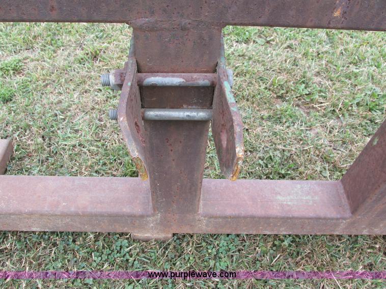 image for item I4245 Three point hay forks