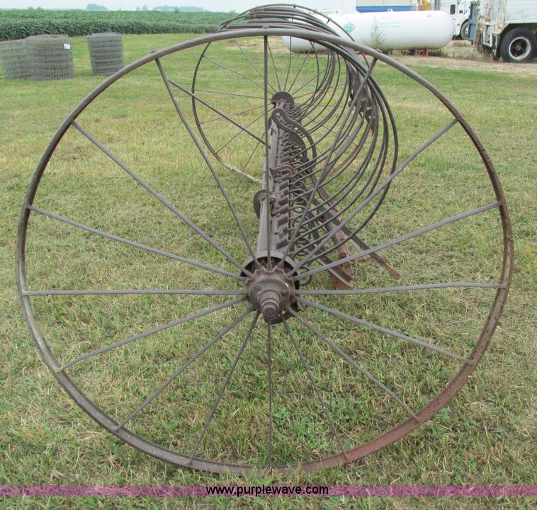 image for item I4246 Hay rake