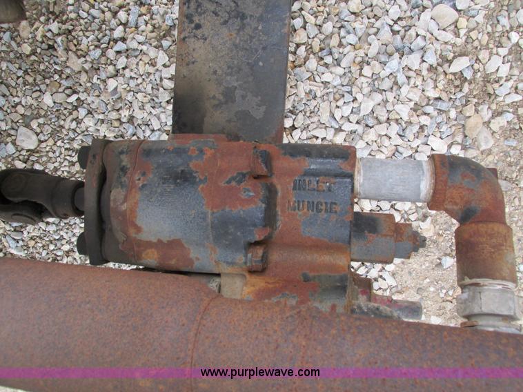 image for item I4248 Truck fertilizer tender box