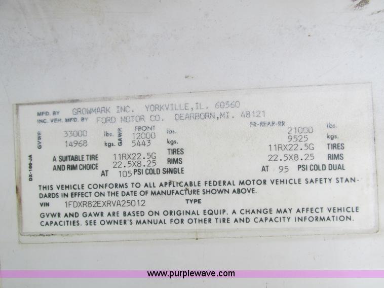 image for item I4249 1994 Ford LN8000 fuel truck