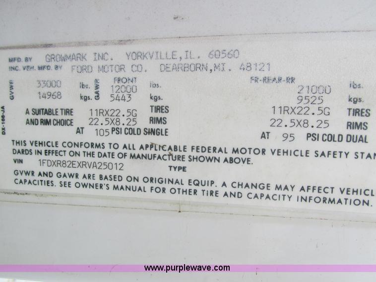 image for item I4249 1994 Ford LN8000 fuel truck