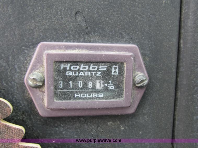 image for item I4249 1994 Ford LN8000 fuel truck