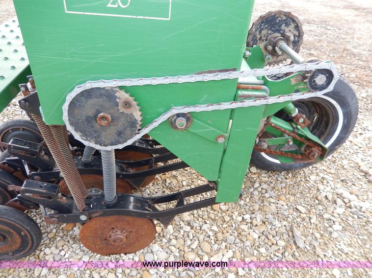 image for item I4298 Great Plains Solid Stand 20 drill