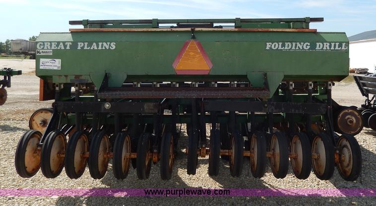 image for item I4331 Great Plains 450881-DDR 30' folding drill