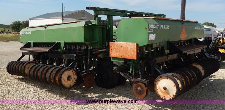 image for item I4331 Great Plains 450881-DDR 30' folding drill