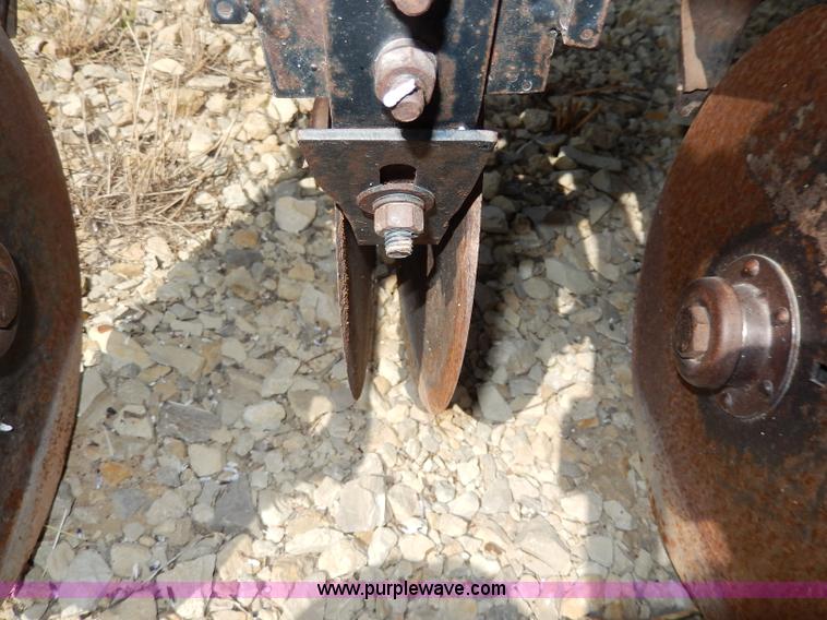 image for item I4331 Great Plains 450881-DDR 30' folding drill