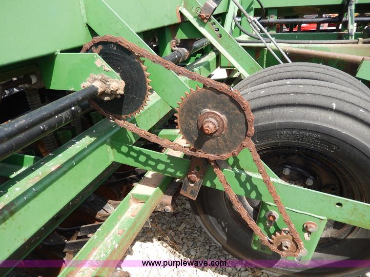 image for item I4331 Great Plains 450881-DDR 30' folding drill