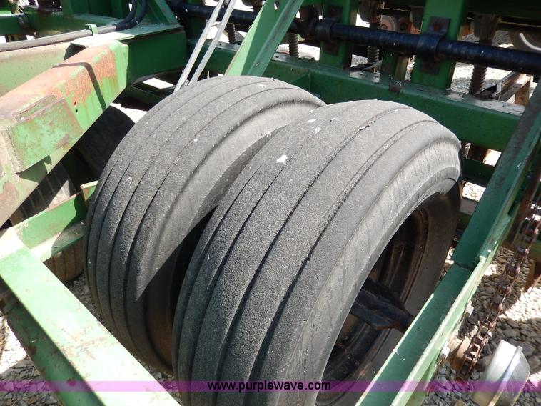 image for item I4331 Great Plains 450881-DDR 30' folding drill