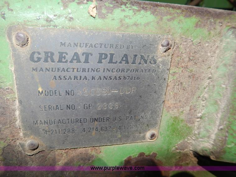 image for item I4331 Great Plains 450881-DDR 30' folding drill