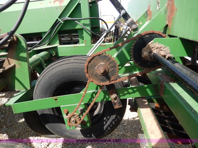 image for item I4331 Great Plains 450881-DDR 30' folding drill