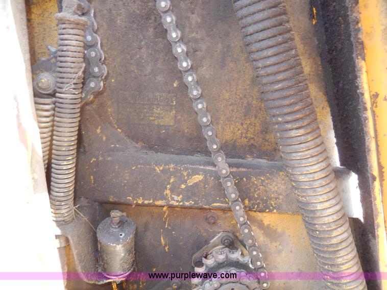 image for item I4363 Vermeer 605F round baler