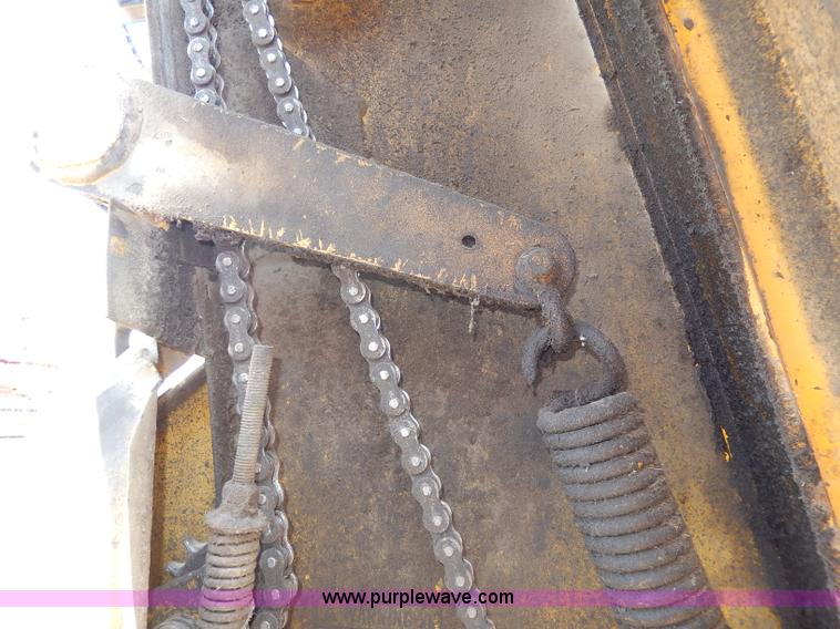 image for item I4363 Vermeer 605F round baler