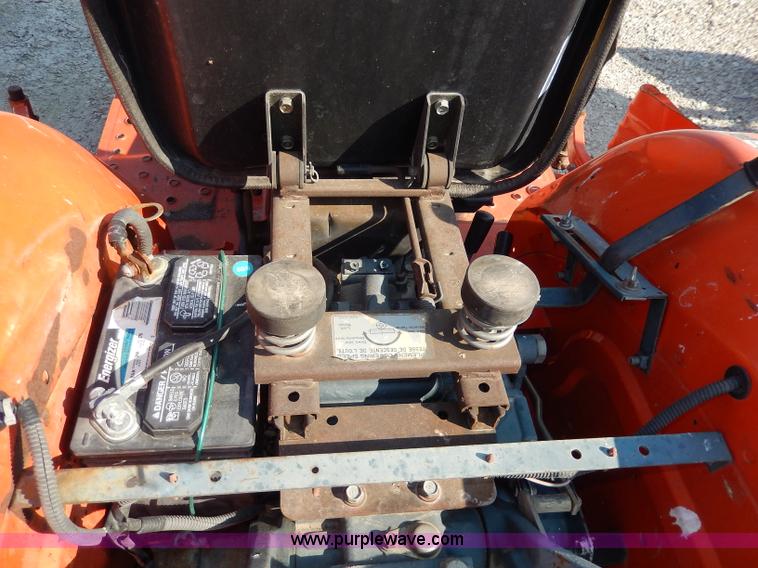 image for item I4364 Kubota B1550 tractor