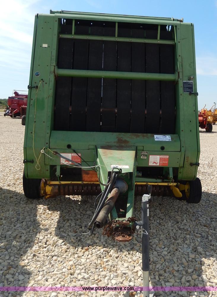 image for item I4368 John Deere 530 round baler