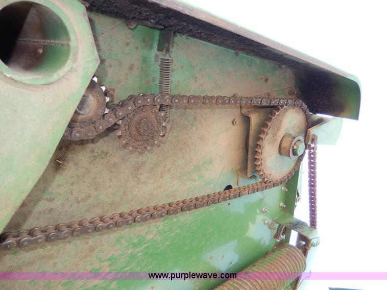 image for item I4368 John Deere 530 round baler