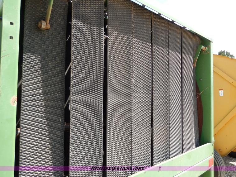 image for item I4368 John Deere 530 round baler