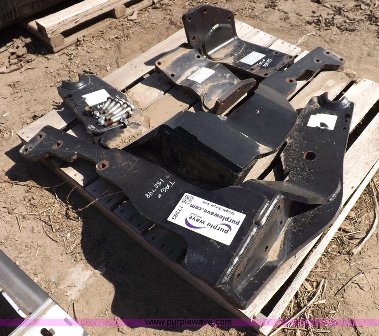 image for item I7593 JX90 loader brackets