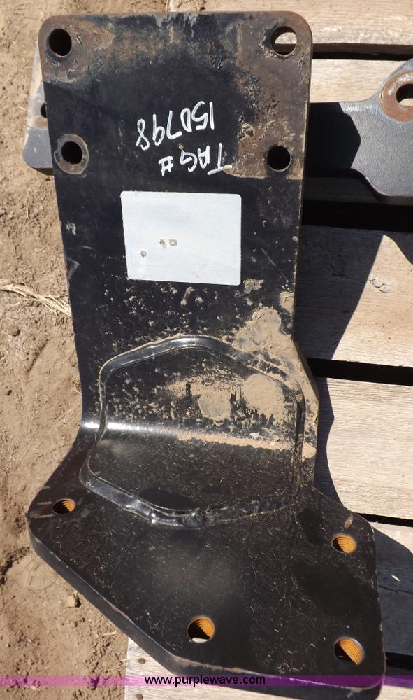 image for item I7593 JX90 loader brackets