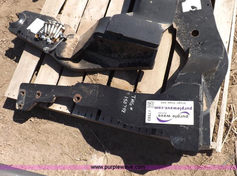 image for item I7593 JX90 loader brackets