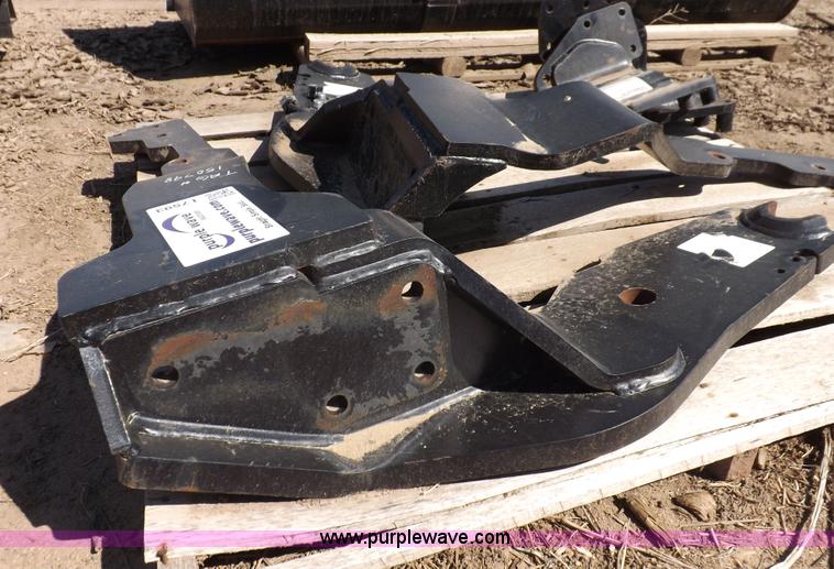 image for item I7593 JX90 loader brackets