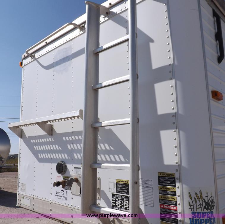 image for item I7594 2007 Timpte Super Hopper grain trailer