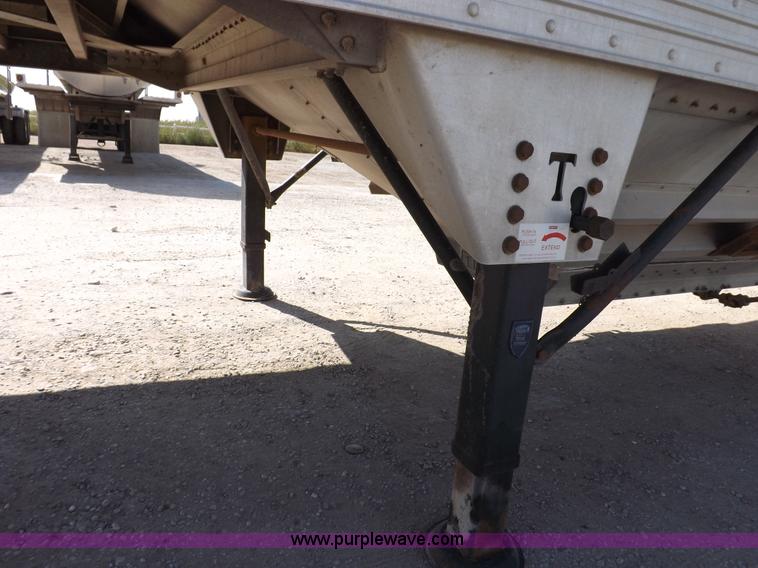 image for item I7594 2007 Timpte Super Hopper grain trailer