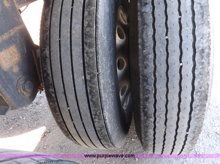 image for item I7594 2007 Timpte Super Hopper grain trailer