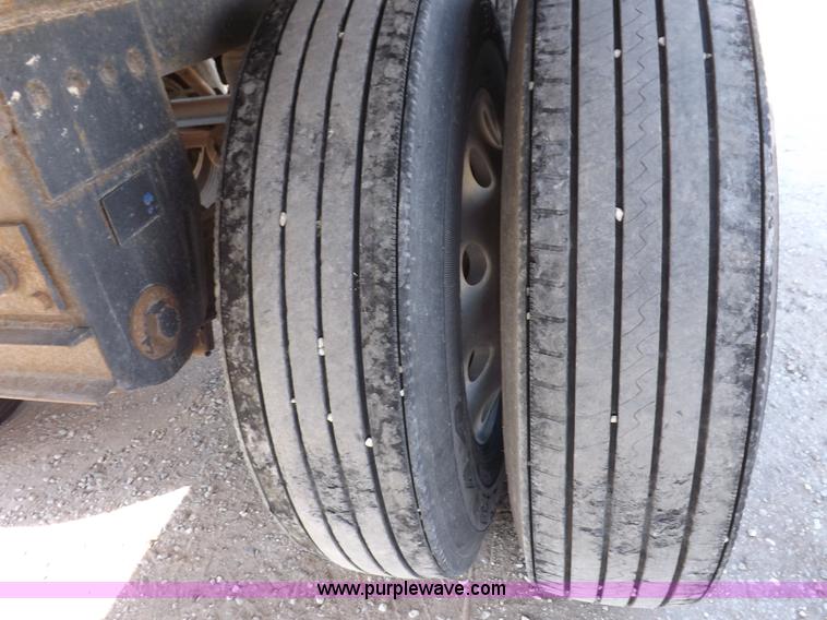 image for item I7594 2007 Timpte Super Hopper grain trailer