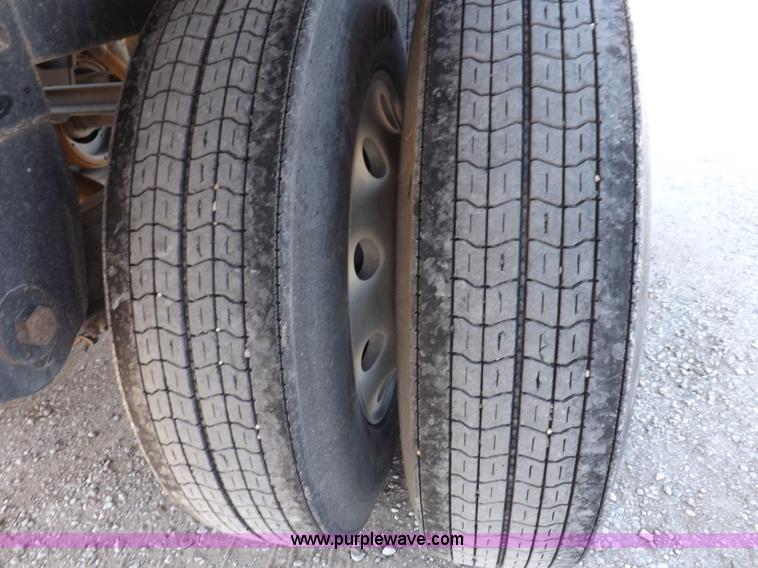 image for item I7595 2007 Timpte Super Hopper grain trailer