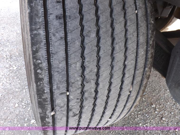 image for item I7598 2008 Timpte Super Hopper grain trailer