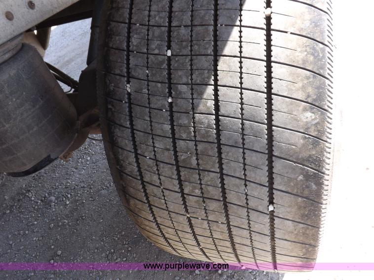 image for item I7599 2008 Timpte Super Hopper grain trailer