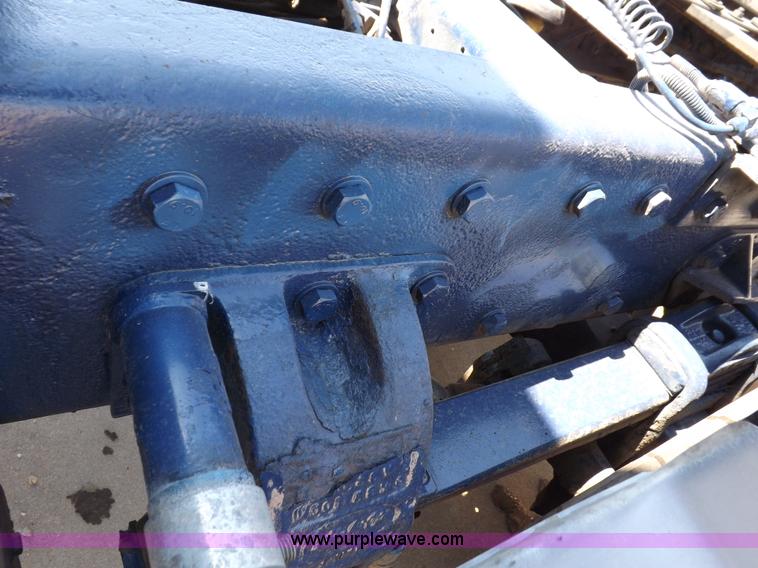 image for item I7600 1999 Peterbilt 377 semi truck