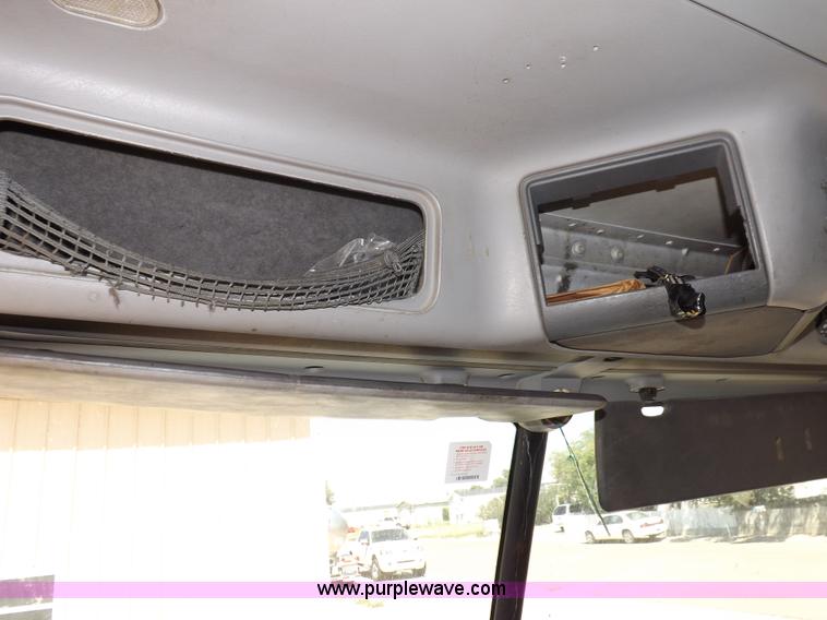 image for item I7601 1998 Freightliner Century Class semi truck