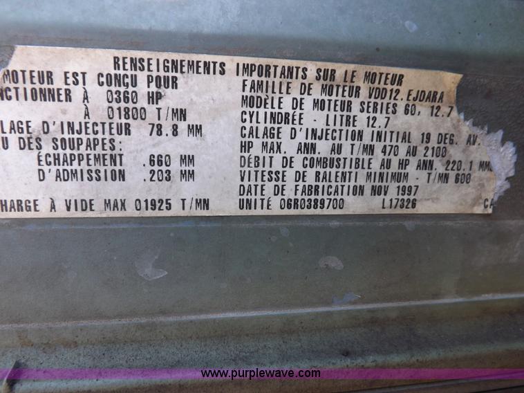 image for item I7601 1998 Freightliner Century Class semi truck