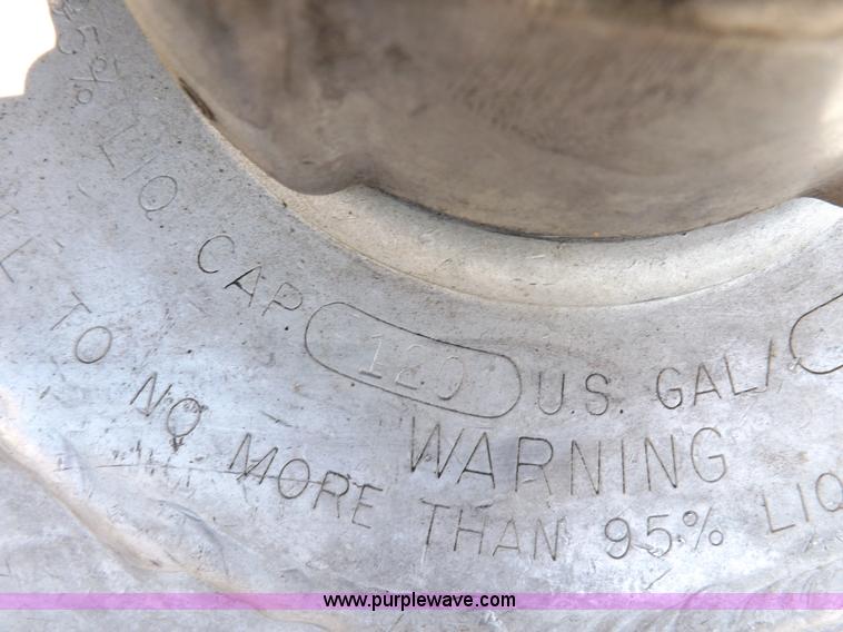 image for item I7601 1998 Freightliner Century Class semi truck