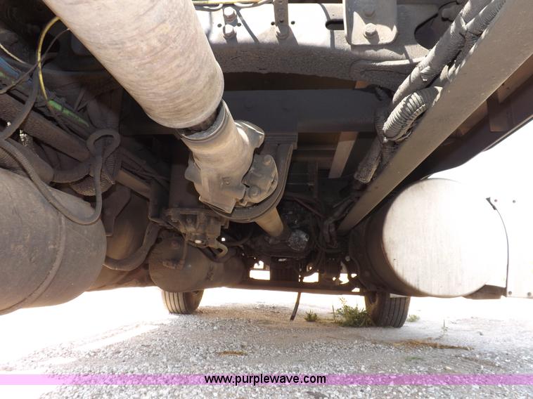 image for item I7601 1998 Freightliner Century Class semi truck