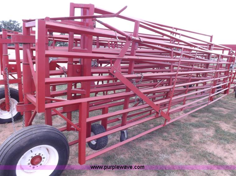 image for item I7612 Diamond W 840162 portable corral system