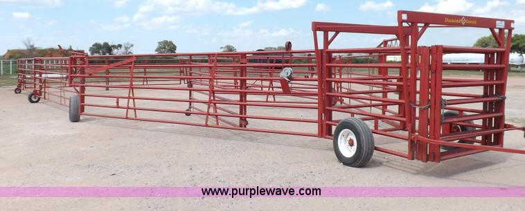 image for item I7612 Diamond W 840162 portable corral system