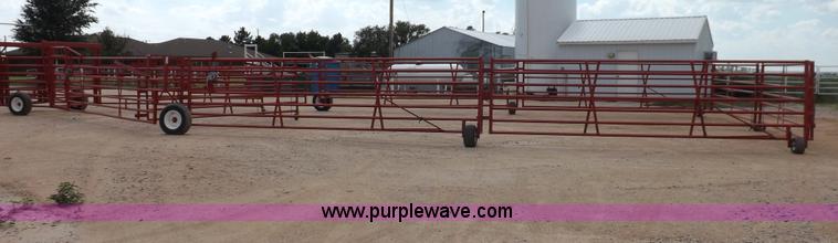 image for item I7612 Diamond W 840162 portable corral system