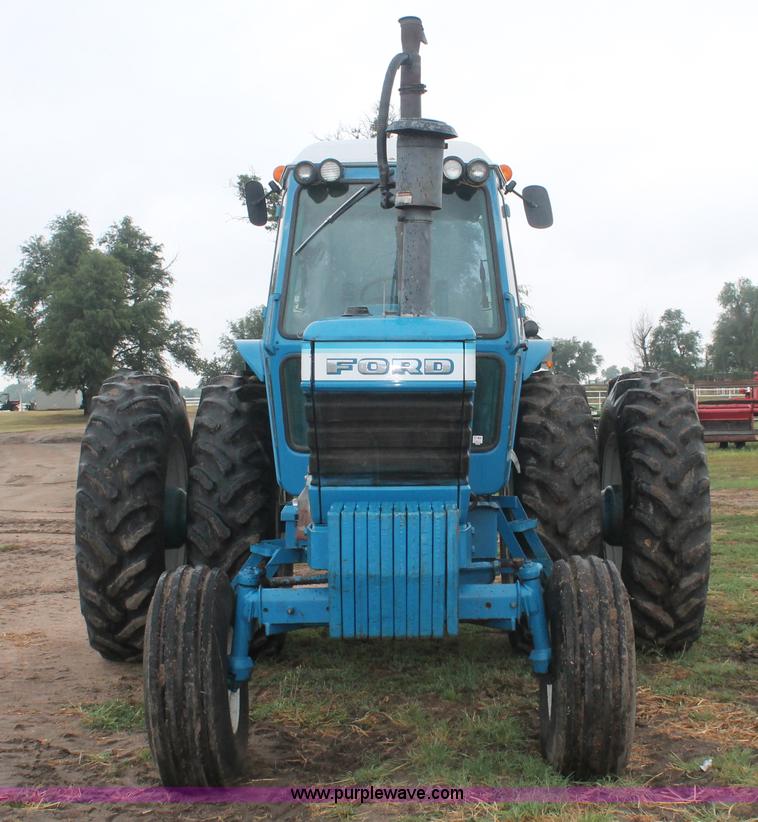 image for item I8061 Ford TW20 tractor