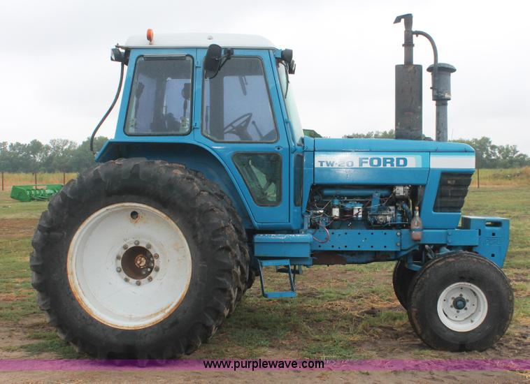 image for item I8061 Ford TW20 tractor