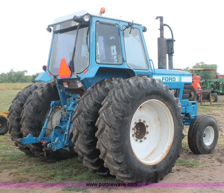 image for item I8061 Ford TW20 tractor