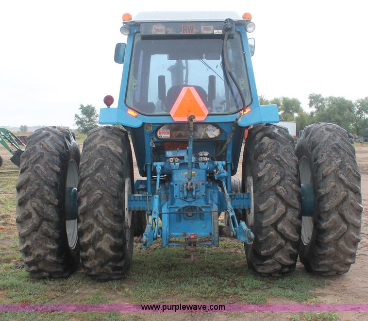 image for item I8061 Ford TW20 tractor