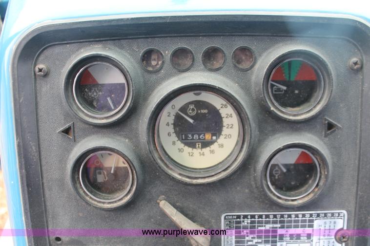 image for item I8061 Ford TW20 tractor