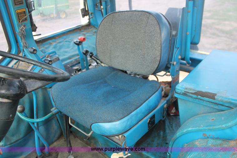 image for item I8061 Ford TW20 tractor